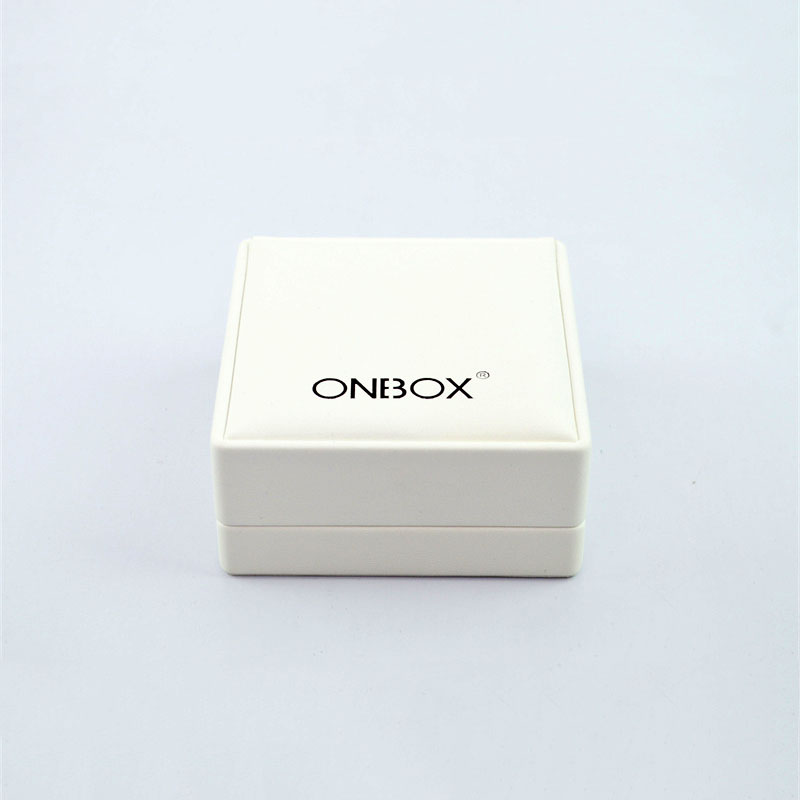 Luxury White PU Pendant Box - Custom Necklace Box for Elegant Jewelry Packaging