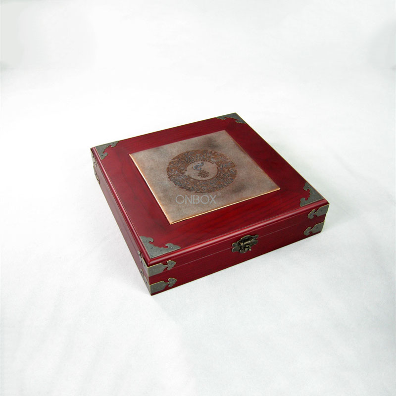 Retro Chinese - Style Painted Wooden Gift Box - Luxury Packaging for Jewelry , Watches And Gifts