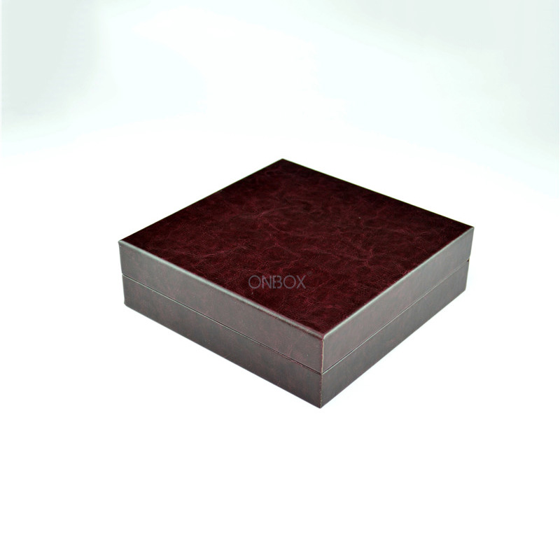 LED-Lit Burgundy PU Leather Necklace Box - Luxury Jewelry Display Case with Mannequin Stand