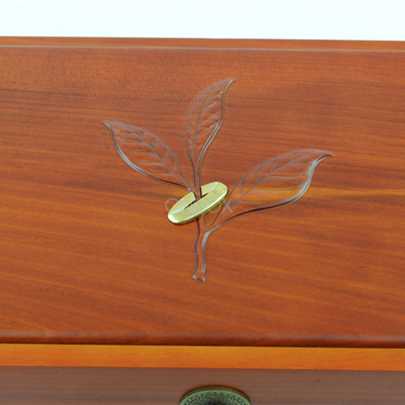 Matte Wood Luxury Gift Box with Embossed Leaf Detail - Customizable Storage for Premium Gifts